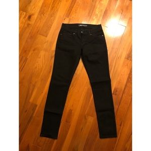 Levi’s black skinny jeans